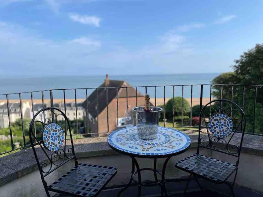 The Turret- The Best View In Folkestone Ngoại thất bức ảnh